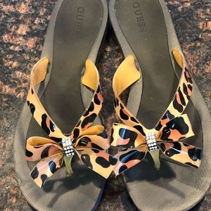 Guess Flip Flops Size 9